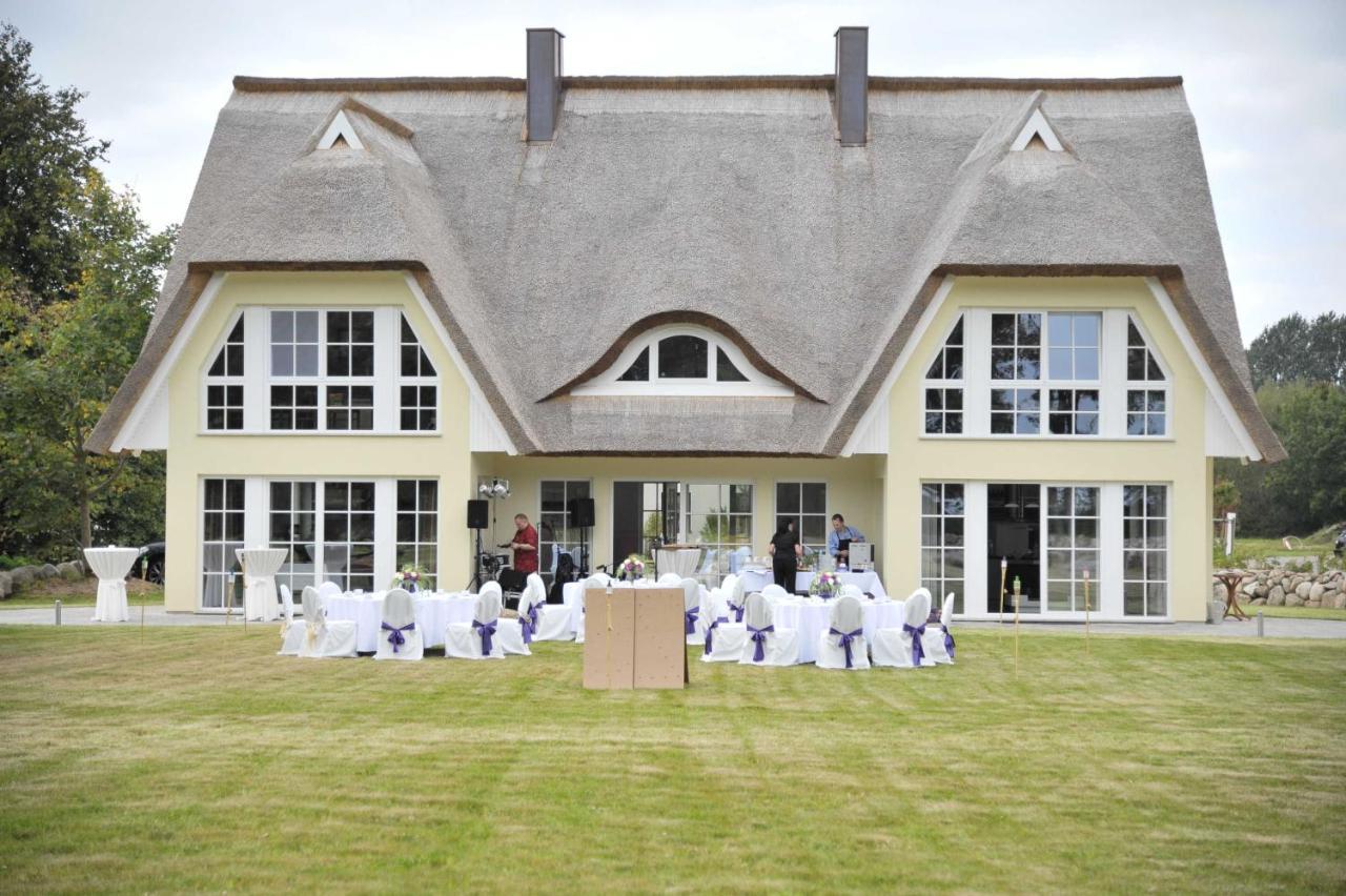 Ostsee Strandvilla Silvia Lobbe Exterior photo