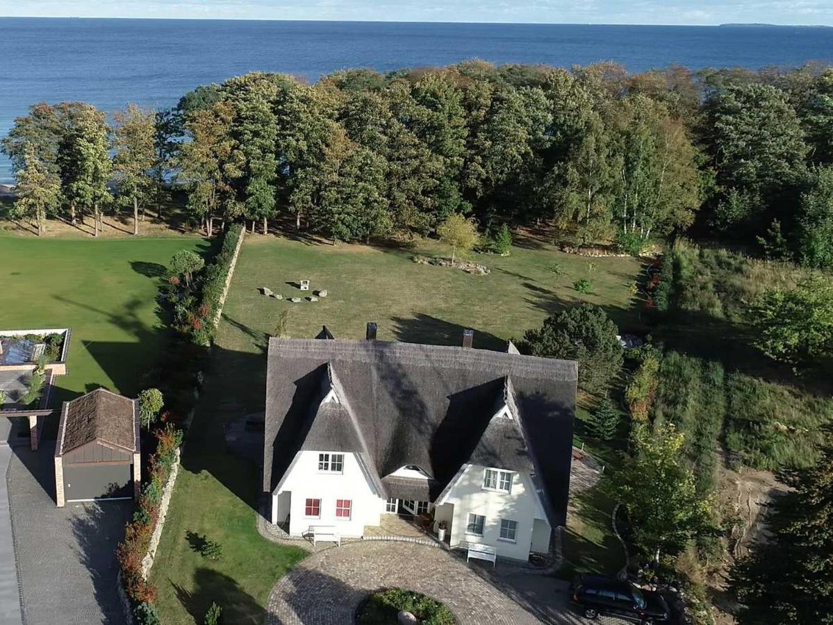 Ostsee Strandvilla Silvia Lobbe Exterior photo